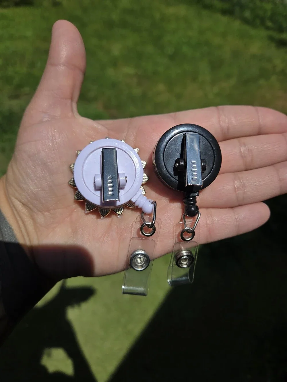 2 Badge Reels - Picture 4 of 4